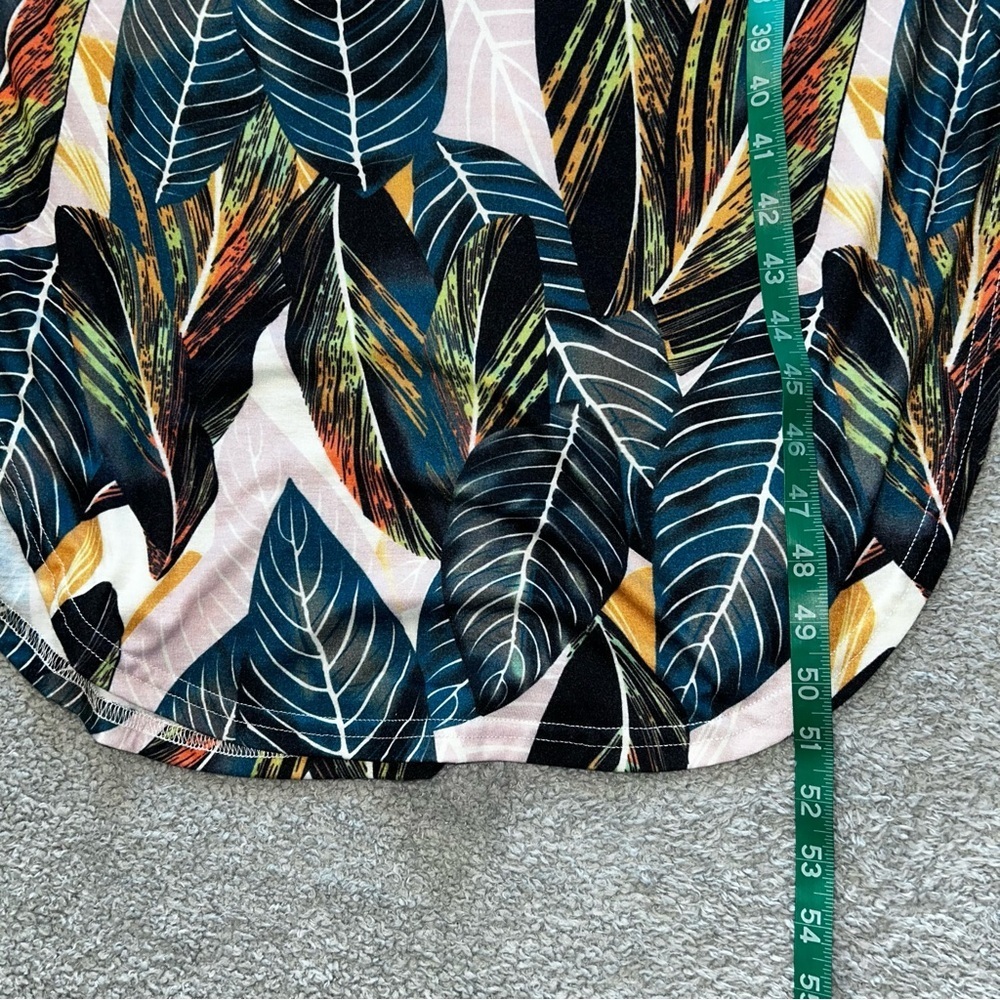 Tropical Leaf Print Maxi Dress - Picture 3 of 6
